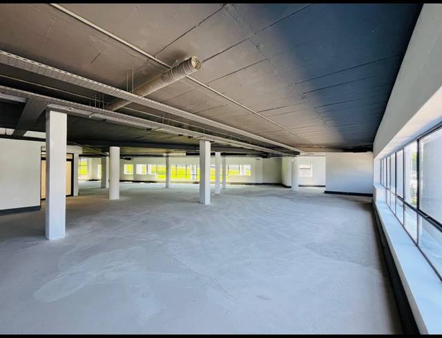 650M² OFFICE TO LET IN VORNA VALLEY